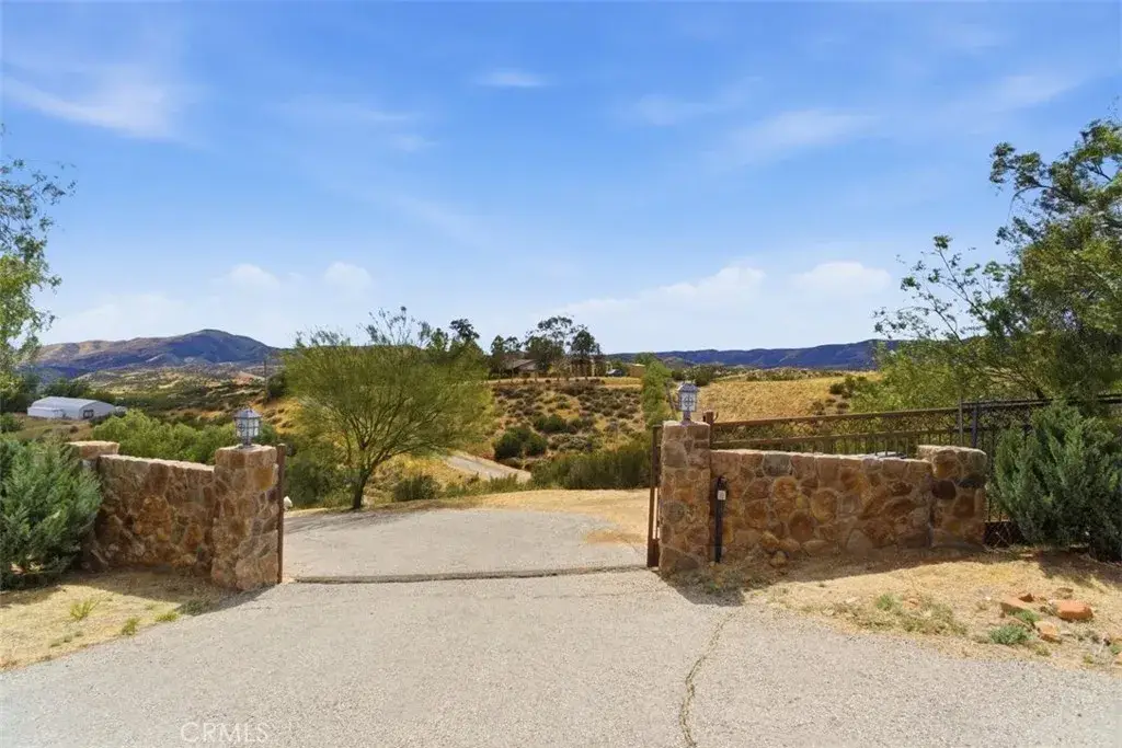 33737 Steele, Agua Dulce, CA 91390 - #1
