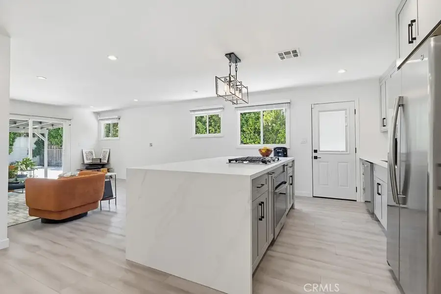 7058 Fullbright, Winnetka, CA 91306 - #3