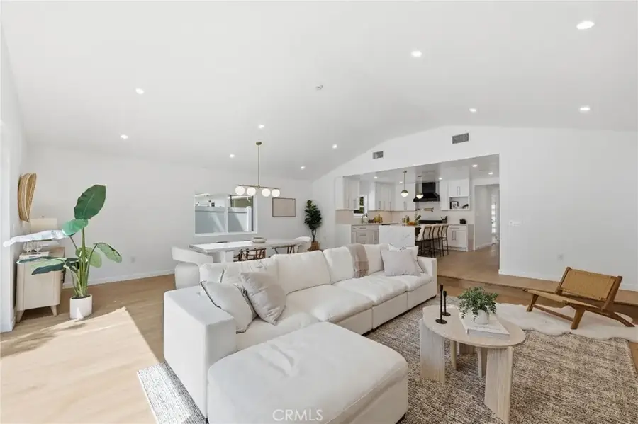 17420 Collins Street, Encino, CA 91316 - #2