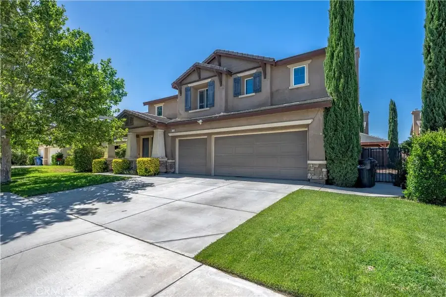 6130 W Avenue K2, Lancaster, CA 93536 - #2