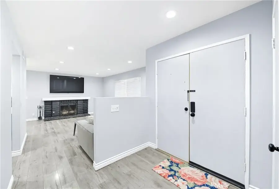 2450 Stow, Simi Valley, CA 93063 - #3