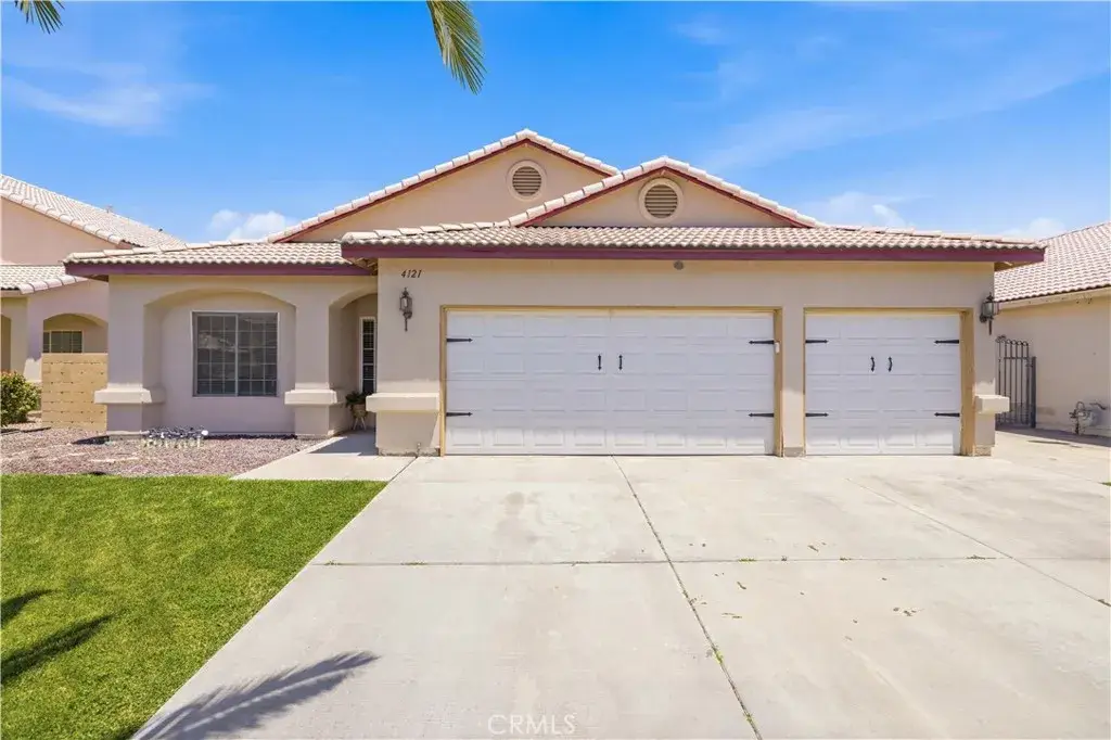 4121 W Avenue J6, Lancaster, CA 93536 - #1
