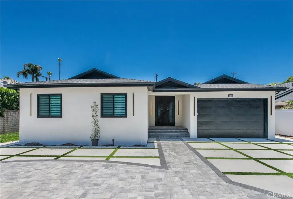 16158 Magnolia, Encino, CA 91436 - #1
