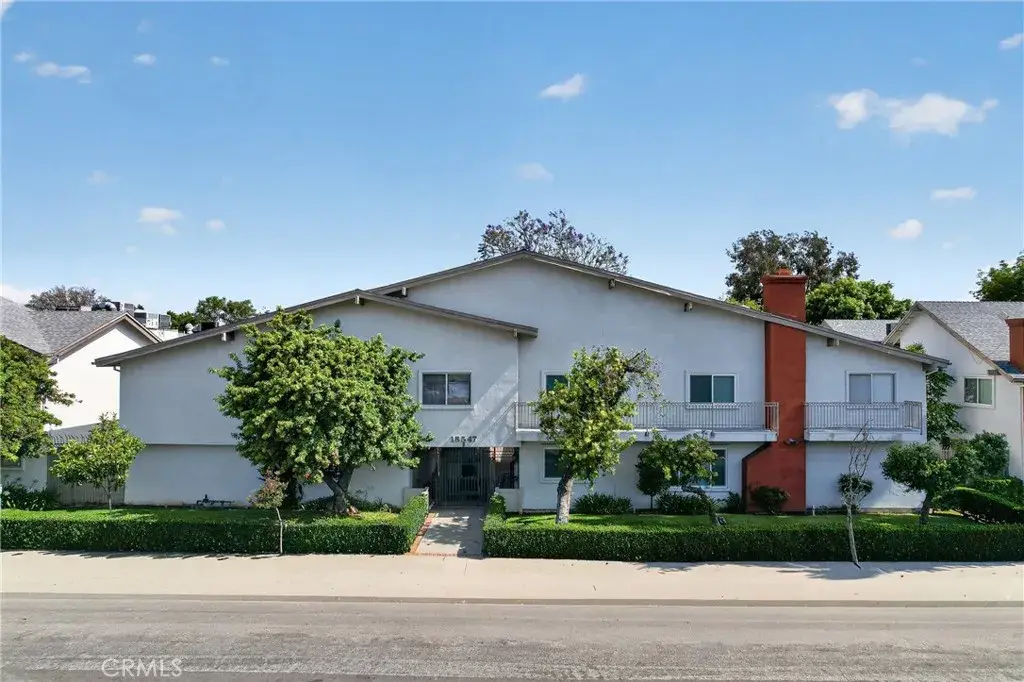 18547 Collins Street #B23, Tarzana, CA 91356 - #1