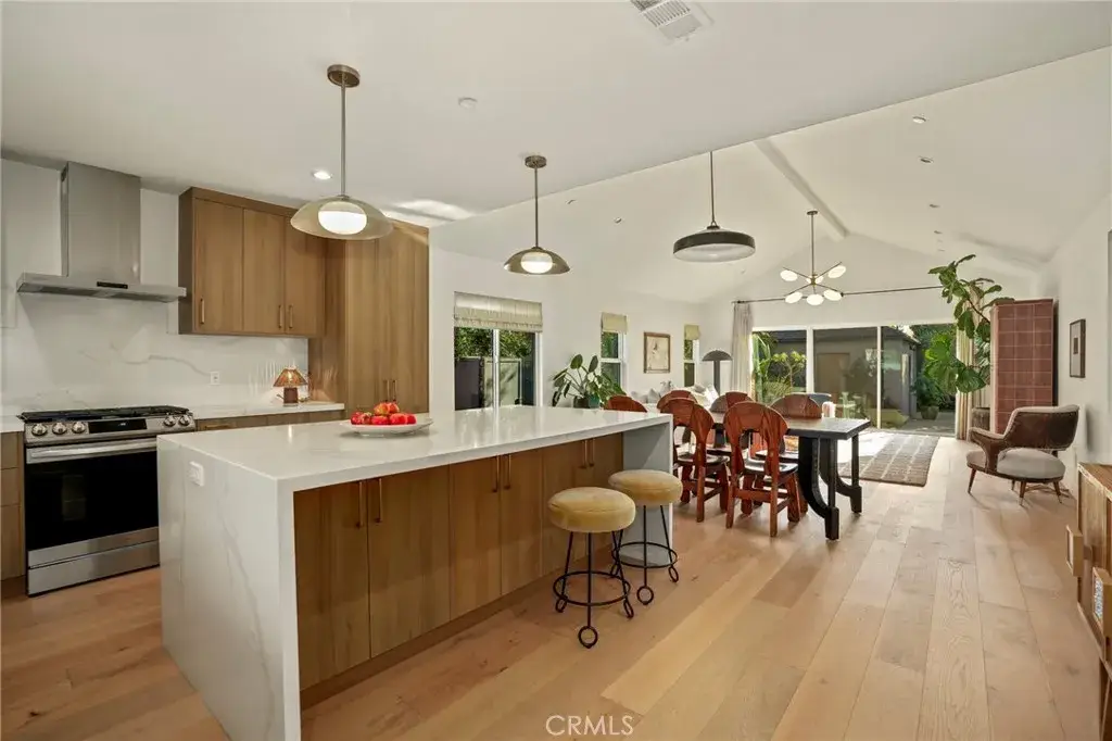3715 Hillcrest Drive, Los Angeles, CA 90016 - #1