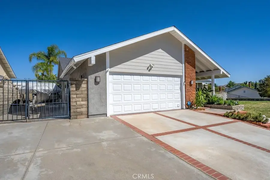27461 Garza, Saugus, CA 91350 - #2