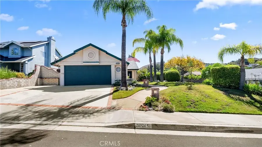 28924 Raintree Lane, Saugus, CA 91390 - #3