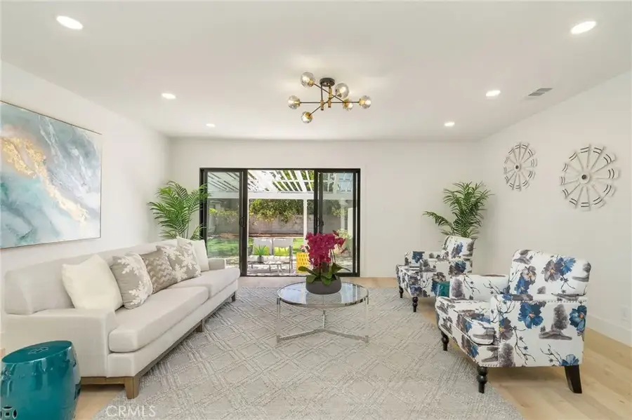 17200 Lanark Street, Lake Balboa, CA 91406 - #3