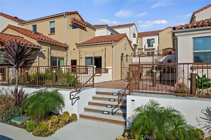 44 Coronado Street #202, San Buenaventura Ventura, CA 93001 - #2