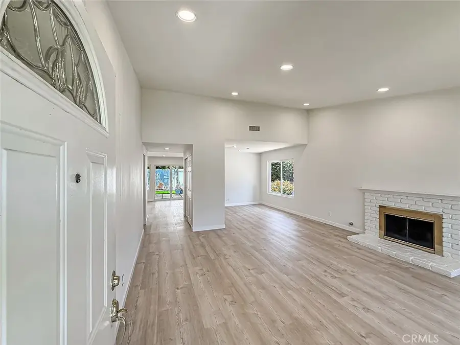 1401 Calle De Oro, Thousand Oaks, CA 91360 - #2