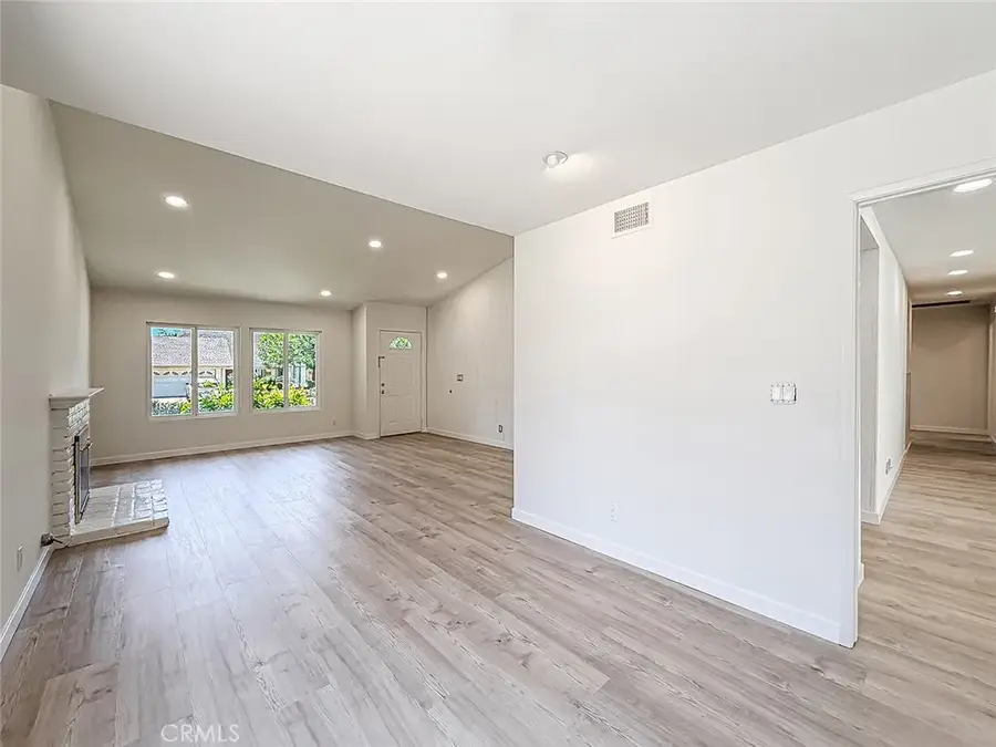 1401 Calle De Oro, Thousand Oaks, CA 91360 - #3
