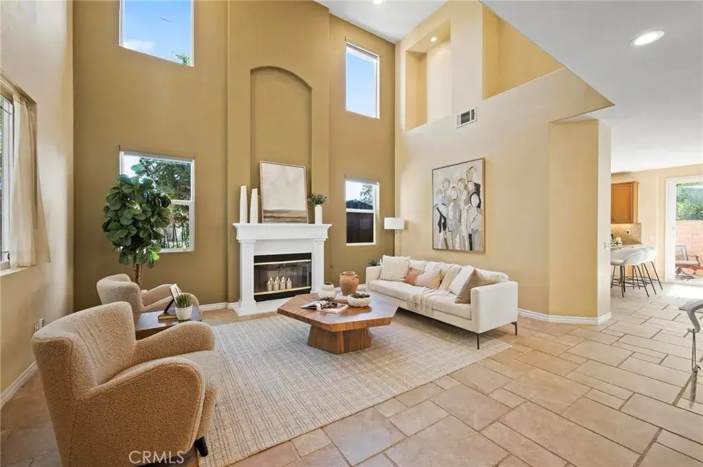 8501 Browns Creek Ln, Canoga Park, CA 91304 - #1