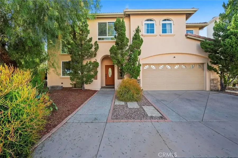 8501 Browns Creek Ln, Canoga Park, CA 91304 - #2