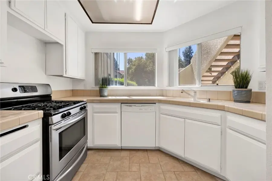 3210 Darby Street #102, Simi Valley, CA 93063 - #3