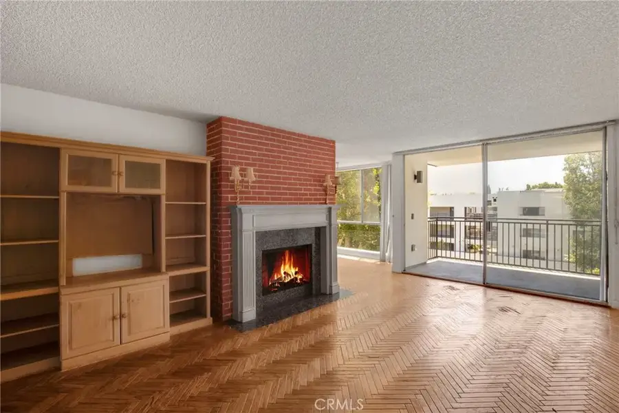 1340 S Beverly Glen Boulevard #211, Los Angeles, CA 90024 - #2