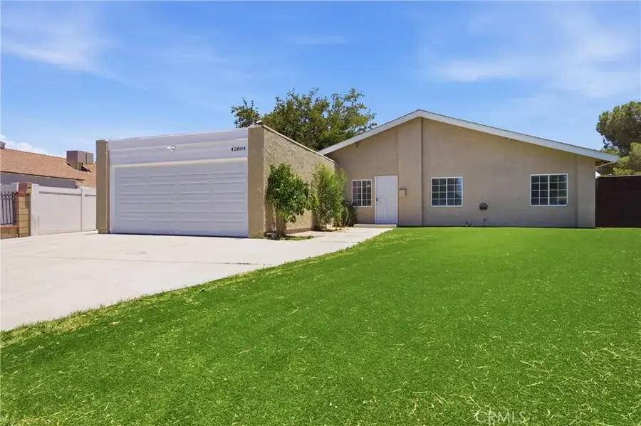 42804 Yew Street, Lancaster, CA 93536 - #3