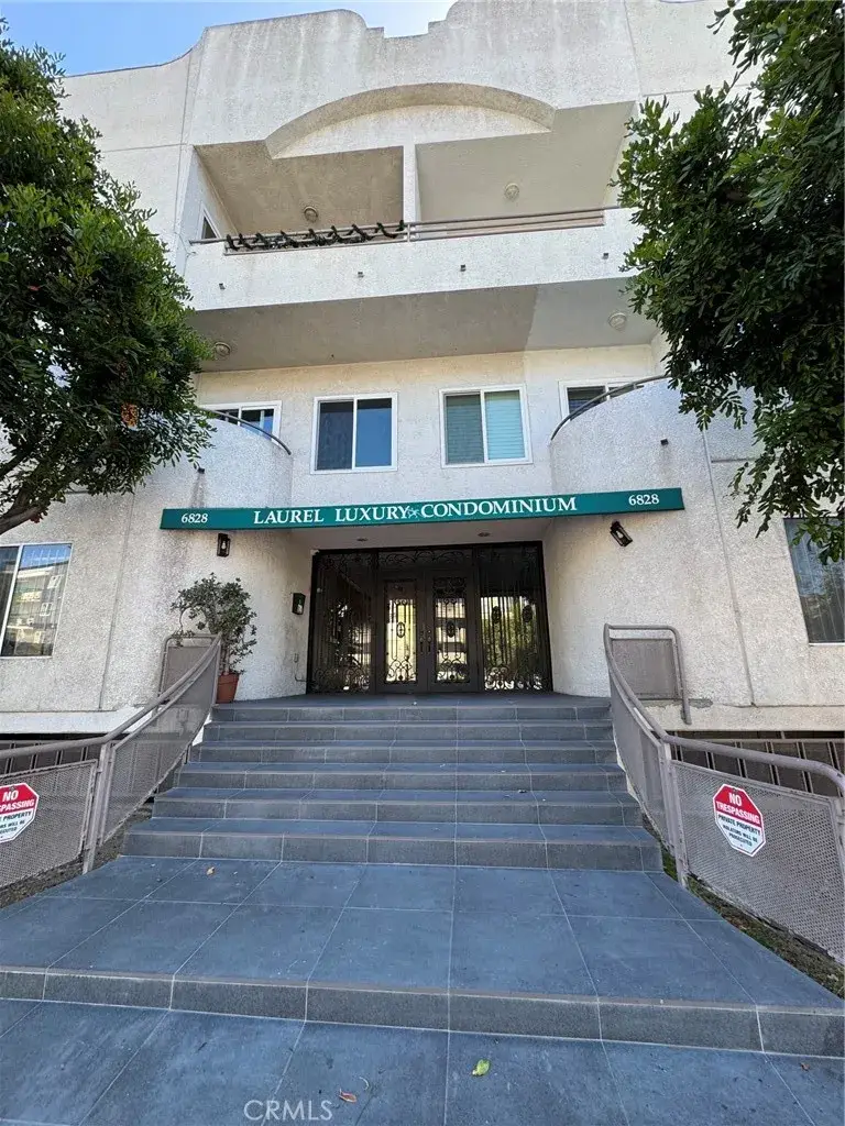 6828 Laurel Canyon Boulevard #211, North Hollywood, CA 91605 - #1