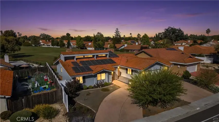 1806 Rambouillet, Paso Robles, CA 93446 - #3