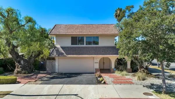 18201 Erwin Street, Tarzana, CA 91335