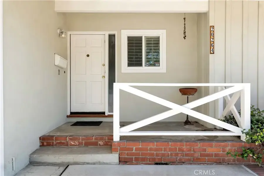 20264 Aetna Street, Woodland Hills, CA 91367 - #2