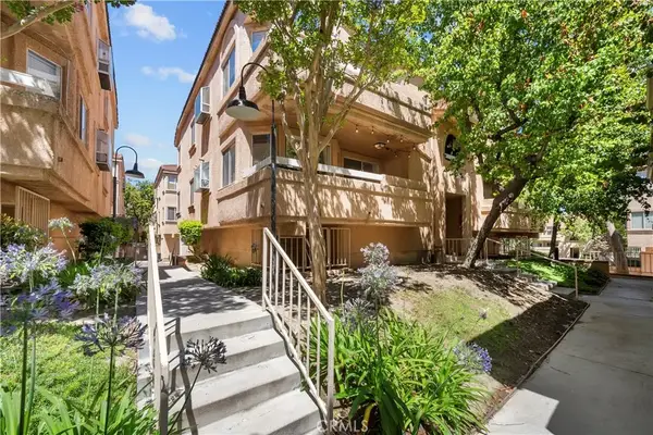 19814 Sandpiper Place #29, Newhall, CA 91321