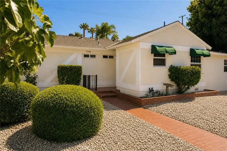 17144 Burton Street, Lake Balboa, CA 91406 - #2