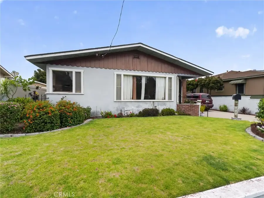 235 W Center Street, San Buenaventura Ventura, CA 93001 - #2