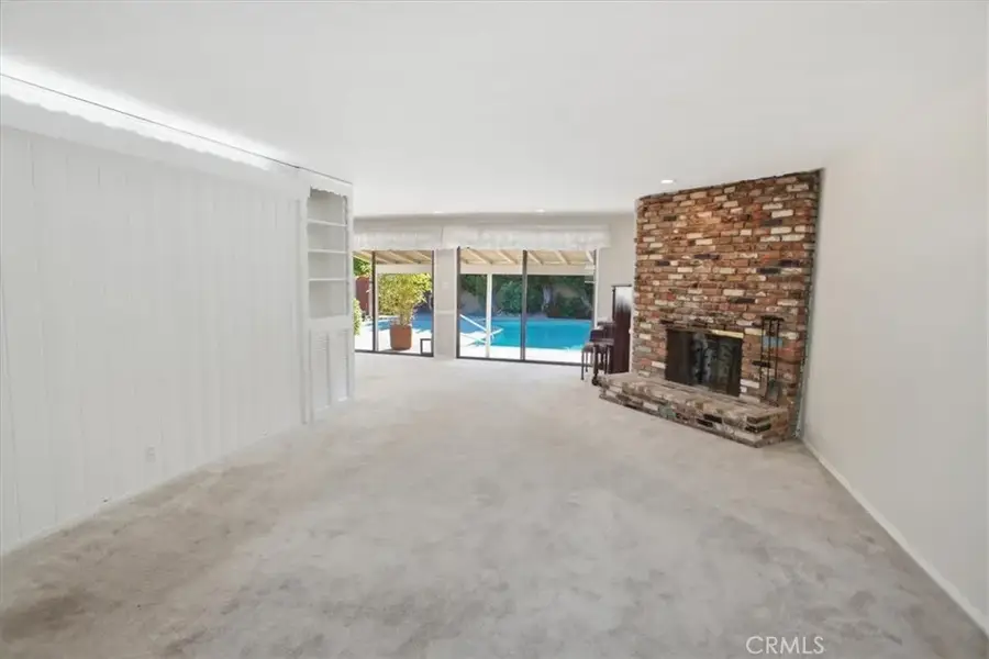 7007 Whitaker, Lake Balboa, CA 91406 - #3
