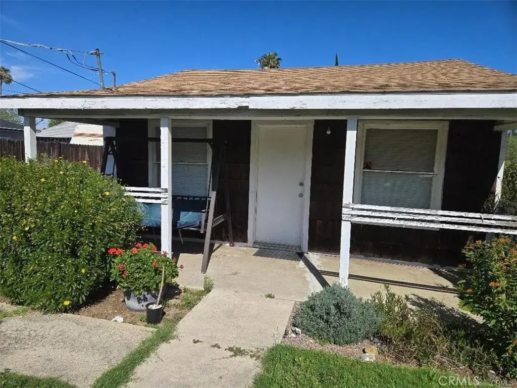 7402 Nestle, Reseda, CA 91335 - #1