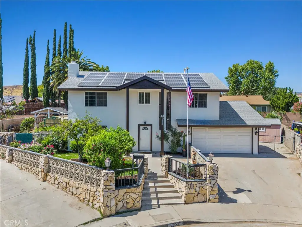 28020 Newbird Drive, Saugus, CA 91350 - #1