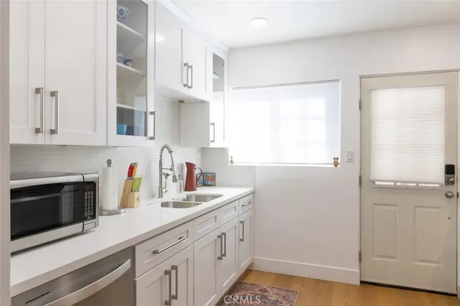 6036 Lindley, Encino, CA 91316 - #2