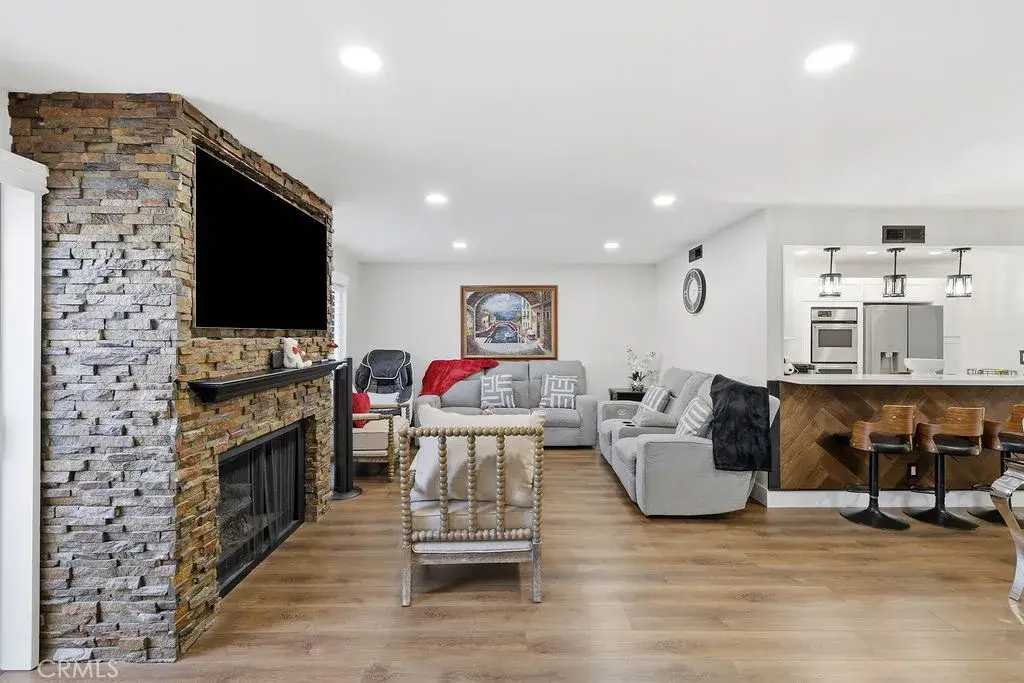 8341 De Soto #15, Canoga Park, CA 91304 - #1