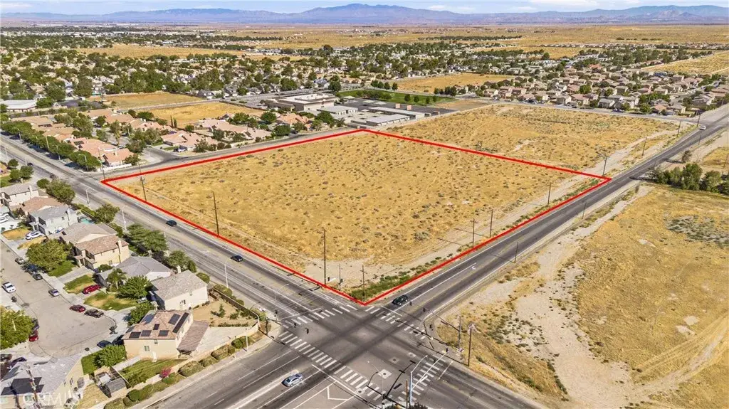 2000 E Lancaster Blvd, Lancaster, CA 93535 - #1