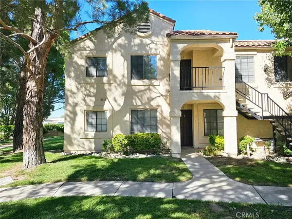 2554 Olive Drive #10, Palmdale, CA 93550