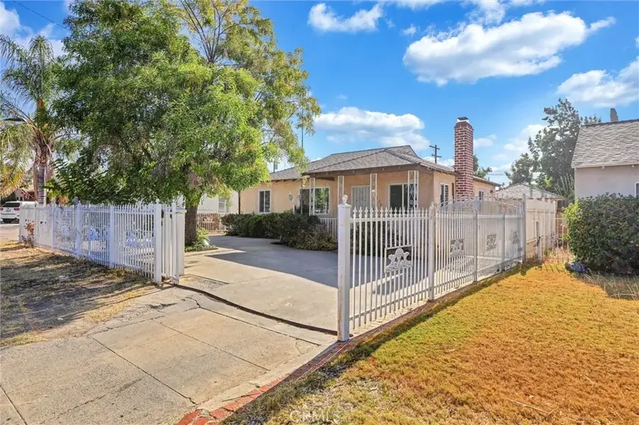 8036 Radford, North Hollywood, CA 91605 - #3