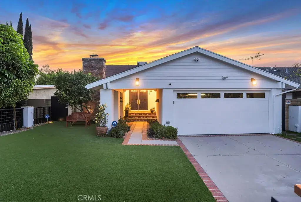 6305 Crebs, Tarzana, CA 91335 - #1