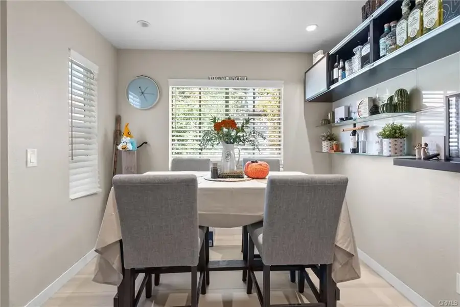 24496 Valle Del Oro #204, Newhall, CA 91321 - #3