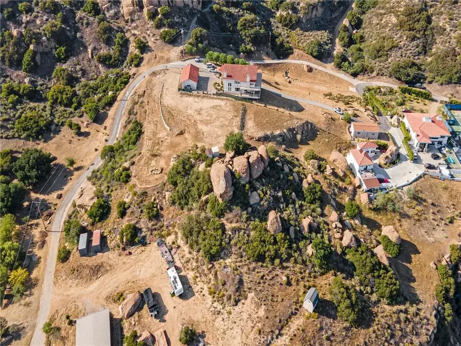 501 Thompson, Chatsworth, CA 91311 - #3