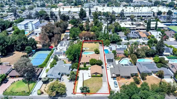 15803 Gault Street, Lake Balboa, CA 91406
