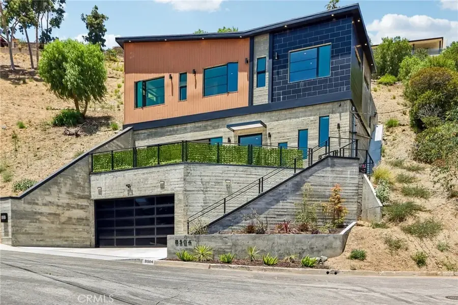 8504 Outland View Drive, Sun Valley, CA 91352 - #2