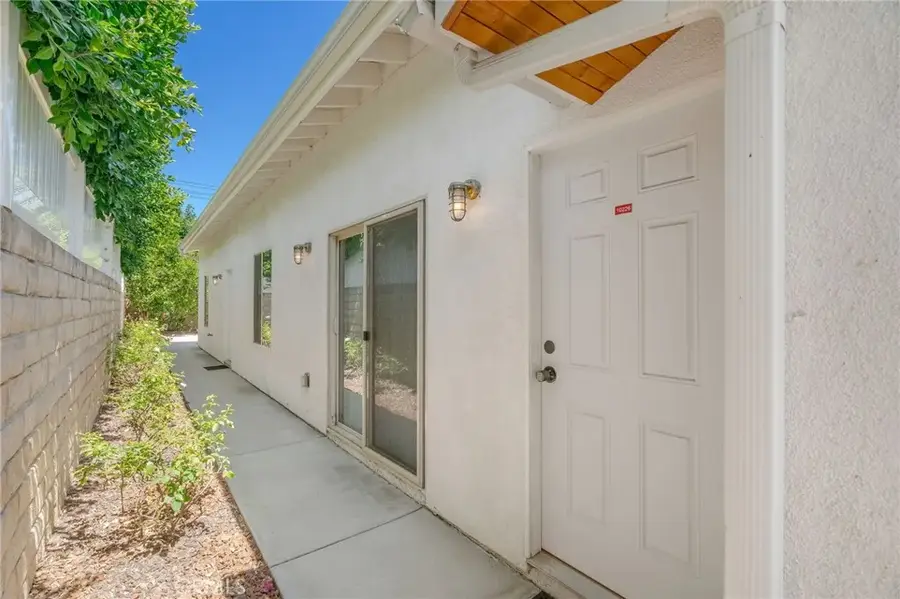 10228 Encino Avenue, Northridge, CA 91325 - #3