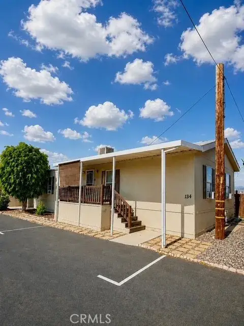 7560 Woodman #134, Van Nuys, CA 91405