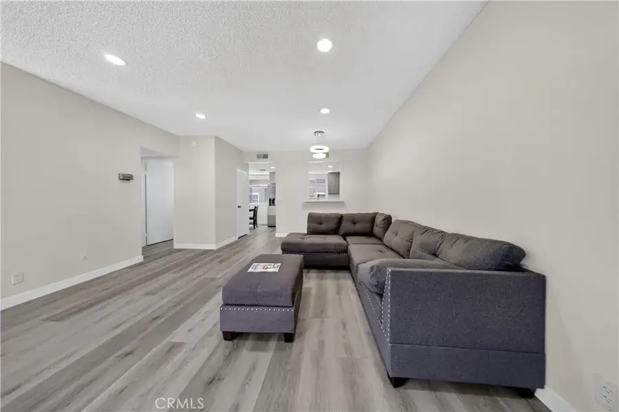 15125 Nordhoff #20, North Hills, CA 91343 - #2