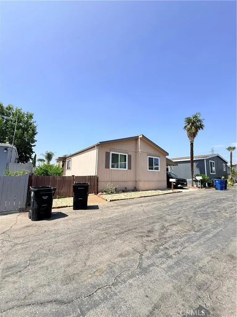 16079 Yarnell #B1, Sylmar, CA 91342 - #3
