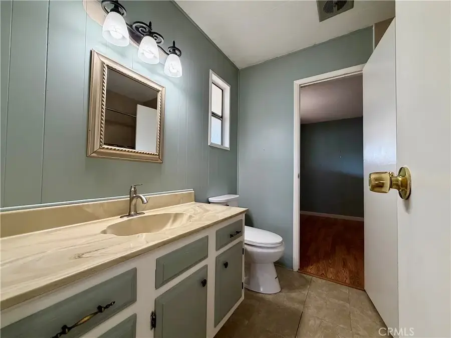 8801 Eton, Canoga Park, CA 91304 - #2