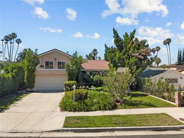 19834 Haynes Street, Woodland Hills, CA 91367