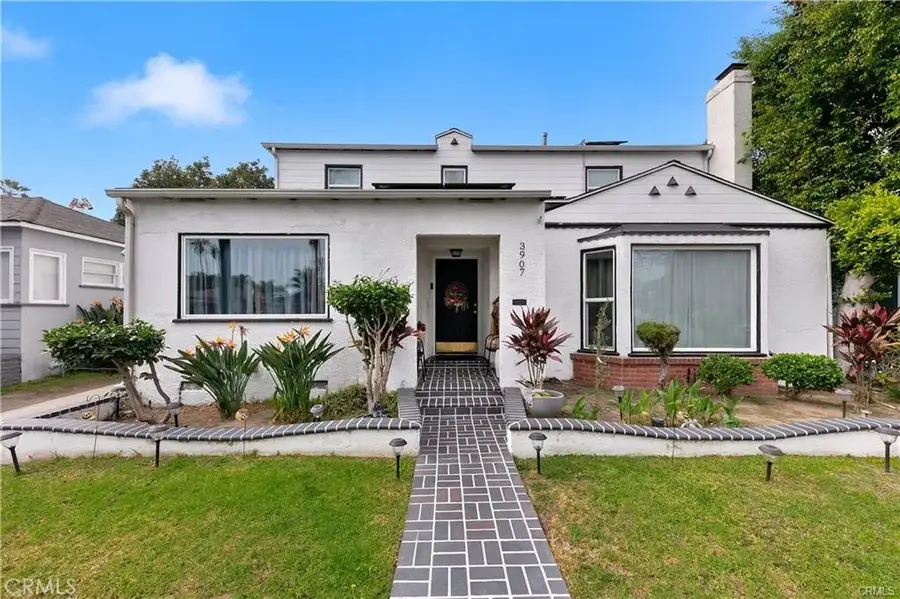 3907 Edgehill Drive, Leimert Park, CA 90008 - #2