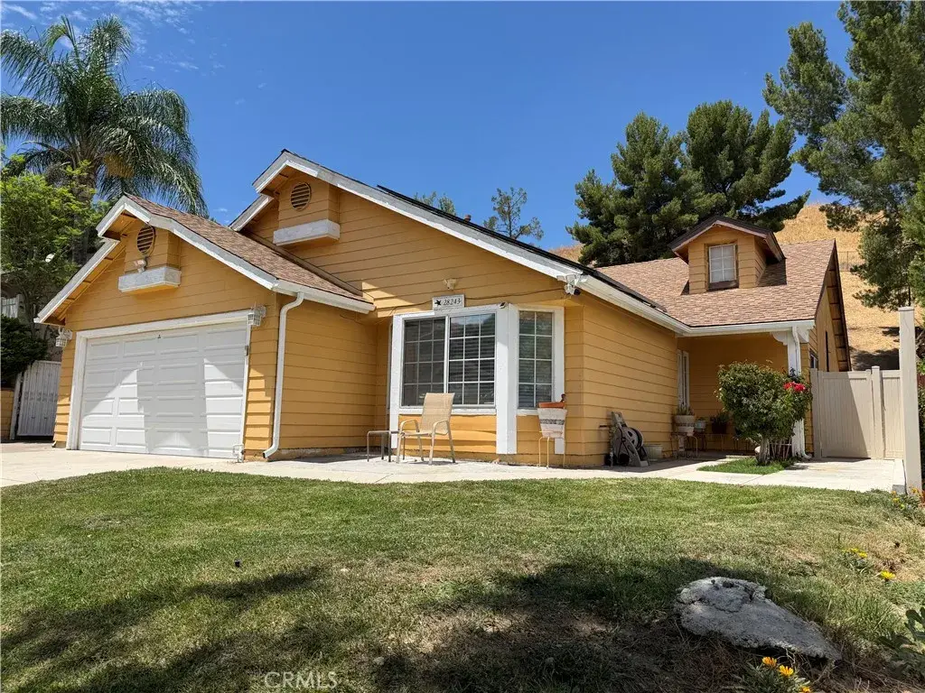 28243 Royal, Castaic, CA 91384 - #1