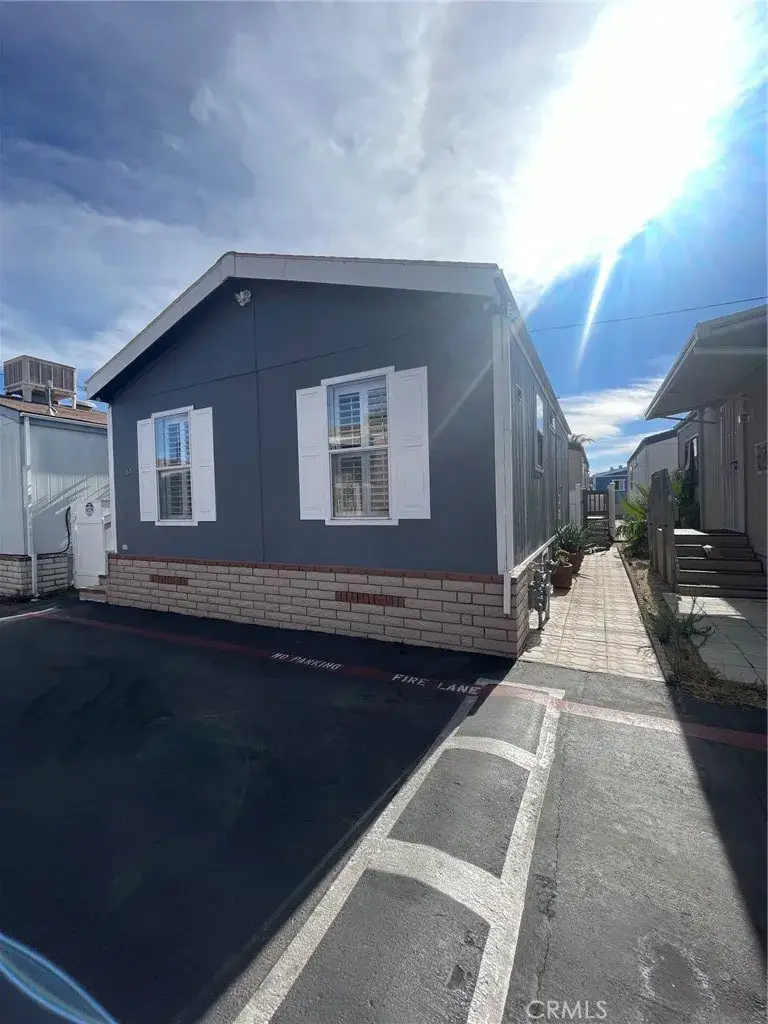 7560 Woodman #64, Van Nuys, CA 91405 - #3