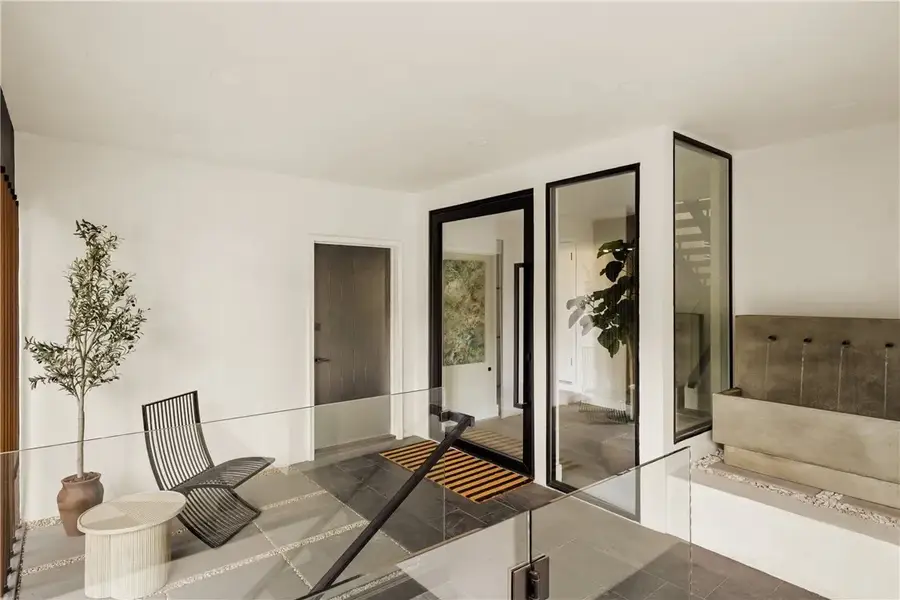3619 Lowry Road, Los Angeles, CA 90027 - #3